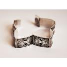 Shield Linked Bracelet for Women